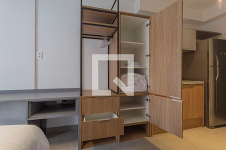 Sala/Quarto de kitnet/studio para alugar com 1 quarto, 26m² em Moema, São Paulo