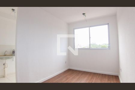 Sala de apartamento para alugar com 2 quartos, 47m² em Jardim Egle, São Paulo