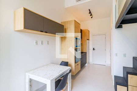 Sala/Quarto de kitnet/studio para alugar com 1 quarto, 27m² em Jardim das Acacias, São Paulo