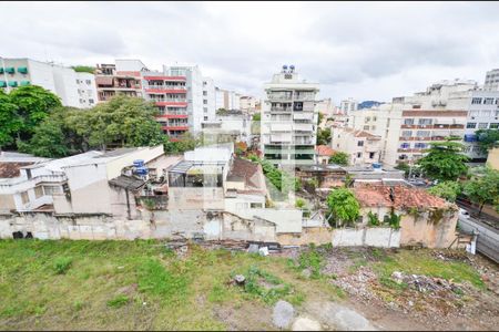 Vista do Quarto 1 de apartamento para alugar com 2 quartos, 75m² em Vila Isabel, Rio de Janeiro