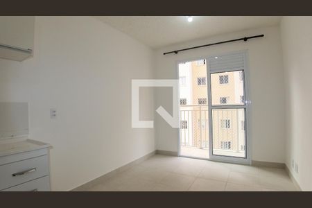 Sala/Cozinha de apartamento para alugar com 2 quartos, 35m² em Vila Graciosa, São Paulo