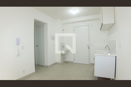 Sala/Cozinha de apartamento para alugar com 2 quartos, 35m² em Vila Graciosa, São Paulo