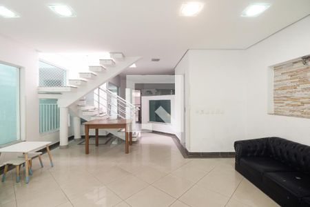 Sala  de casa à venda com 3 quartos, 250m² em Vila Moreira, São Paulo