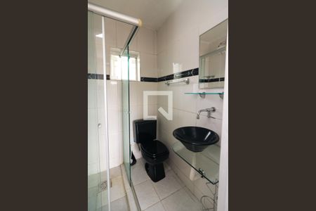 Banheiro da Suíte de apartamento à venda com 1 quarto, 43m² em Cristal, Porto Alegre