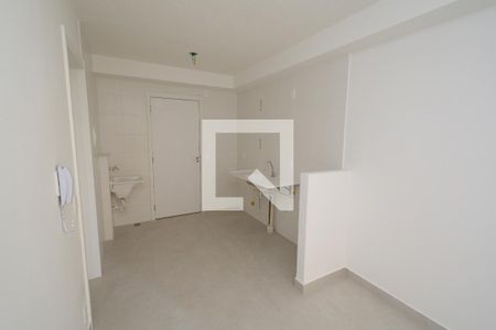 Sala/Cozinha de apartamento para alugar com 1 quarto, 30m² em Socorro, São Paulo