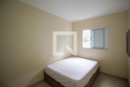 Quarto 1 de casa para alugar com 3 quartos, 220m² em Jardim das Oliveiras, São Paulo