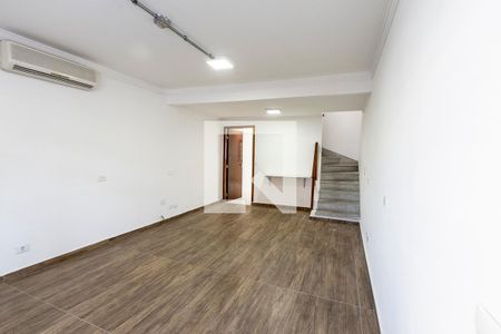 Sala de casa para alugar com 2 quartos, 120m² em Vila Romana, São Paulo