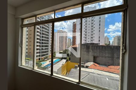 Vista da sala de apartamento à venda com 2 quartos, 61m² em Pompeia, São Paulo