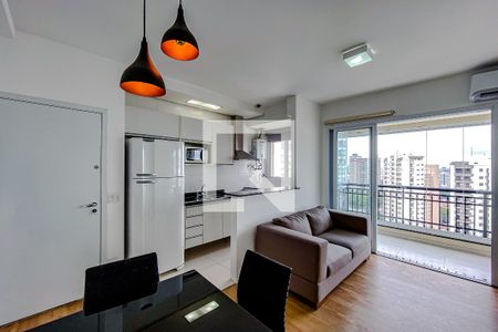 Sala de apartamento para alugar com 1 quarto, 50m² em Vila Regente Feijó, São Paulo