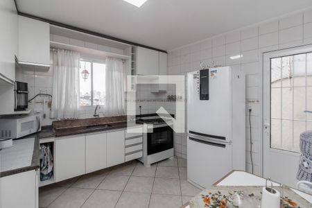 Casa à venda com 145m², 3 quartos e 2 vagas Casa à venda com 145m², 3 quartos e 2 vagasCozinha