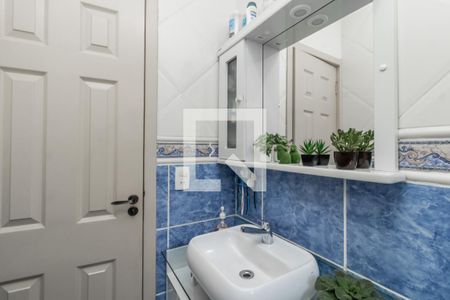 Casa à venda com 145m², 3 quartos e 2 vagas Casa à venda com 145m², 3 quartos e 2 vagasBanheiro