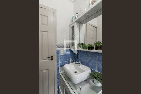 Casa à venda com 145m², 3 quartos e 2 vagas Casa à venda com 145m², 3 quartos e 2 vagasBanheiro