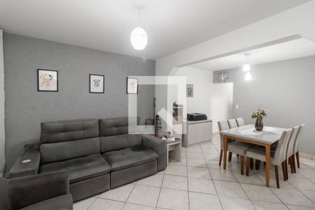 Sala de casa à venda com 3 quartos, 145m² em Vila Guilhermina, São Paulo