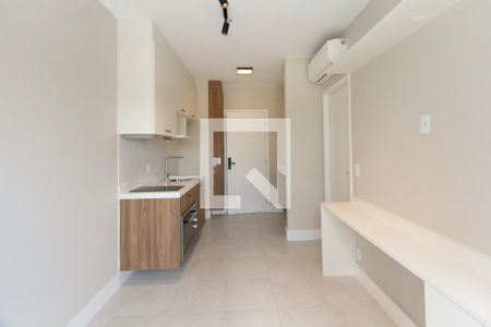 Sala/Cozinha de kitnet/studio à venda com 1 quarto, 32m² em Vila Olímpia, São Paulo