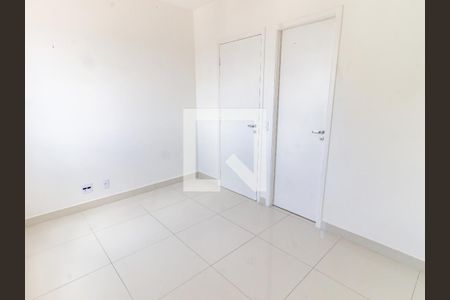 Suíte de apartamento para alugar com 3 quartos, 76m² em Vila Bertioga, São Paulo