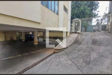 Apartamento à venda com 240m², 3 quartos e 1 vaga Apartamento à venda com 240m², 3 quartos e 1 vagaFachada