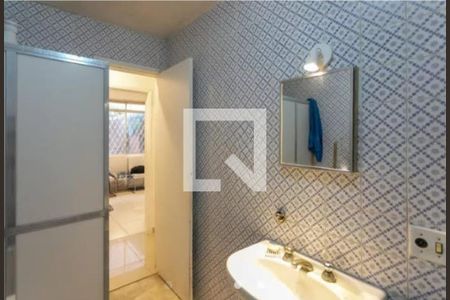 Apartamento à venda com 240m², 3 quartos e 1 vaga Apartamento à venda com 240m², 3 quartos e 1 vagaBanheiro
