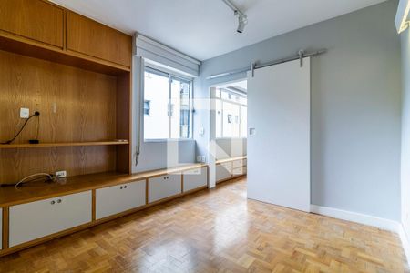 Sala de TV de apartamento à venda com 1 quarto, 105m² em Jardim Paulista, São Paulo