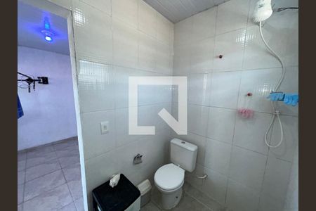 Banheiro da Suíte de casa para alugar com 2 quartos, 90m² em Vila Valqueire, Rio de Janeiro