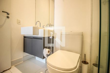 Banheiro da Suíte de apartamento para alugar com 1 quarto, 64m² em Pinheiros, São Paulo