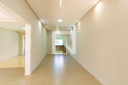 Sala de casa à venda com 5 quartos, 220m² em Harmonia, Canoas