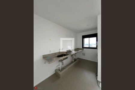 Cozinha de apartamento à venda com 1 quarto, 44m² em Vila da Serra, Nova Lima