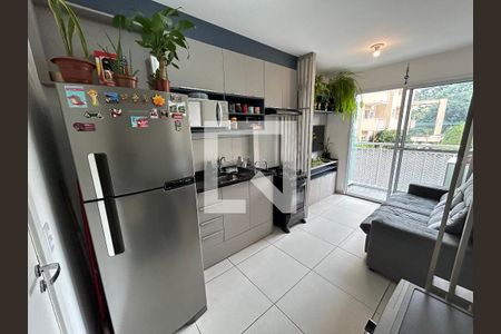 Cozinha de apartamento para alugar com 1 quarto, 26m² em Barra Funda, São Paulo