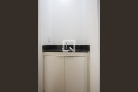 Banheiro de apartamento à venda com 1 quarto, 32m² em Jardim das Acacias, São Paulo