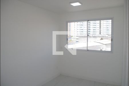 Sala  de apartamento para alugar com 2 quartos, 40m² em Narandiba, Salvador