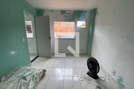 Quarto de casa para alugar com 1 quarto, 30m² em Jardim Primavera, Duque de Caxias