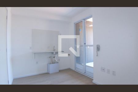 Sala/Cozinha de apartamento para alugar com 2 quartos, 33m² em Vila Santa Clara, São Paulo