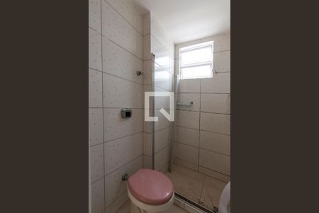 Banheiro de apartamento para alugar com 1 quarto, 45m² em Jardim Botânico, Porto Alegre