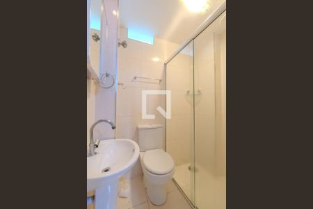 Banheiro da Suíte 1 de apartamento para alugar com 2 quartos, 76m² em Bela Vista, São Paulo