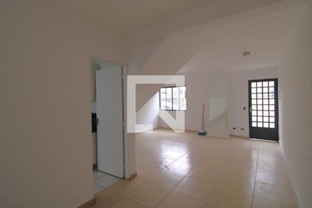 Casa de Condomínio para alugar com 3 quartos, 105m² em Vila Constancia, São Paulo