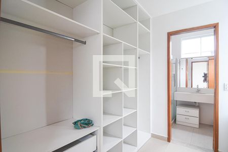 Closet da suíte 1 de casa à venda com 3 quartos, 180m² em São Francisco, Niterói