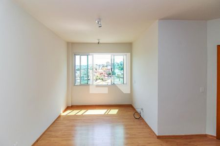 Sala  de apartamento para alugar com 3 quartos, 75m² em Ipiranga, Belo Horizonte