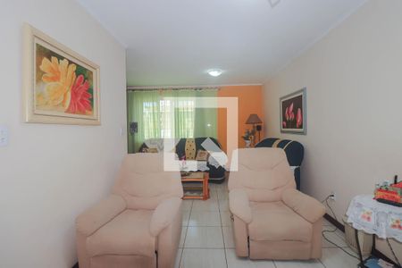 Sala de casa à venda com 3 quartos, 150m² em Sarandi, Porto Alegre