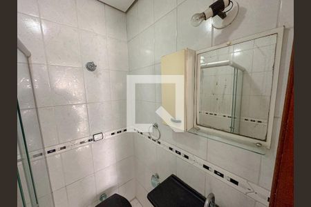 Banheiro de apartamento para alugar com 1 quarto, 50m² em Lapa, São Paulo