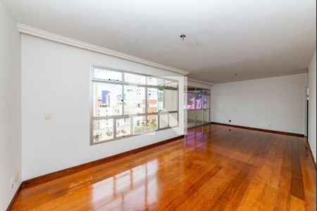 Sala de apartamento para alugar com 4 quartos, 160m² em Buritis, Belo Horizonte