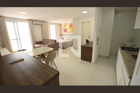 Sala de apartamento para alugar com 1 quarto, 52m² em Setor Bueno, Goiânia