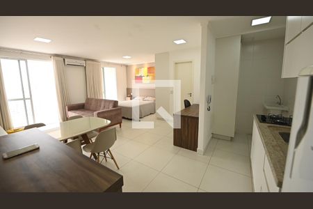 Sala de apartamento para alugar com 1 quarto, 52m² em Setor Bueno, Goiânia