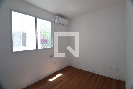 Quarto 2 de apartamento à venda com 2 quartos, 45m² em Rio Branco, Canoas