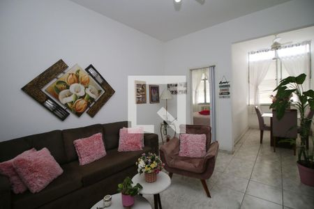 Sala de apartamento para alugar com 2 quartos, 180m² em Ramos, Rio de Janeiro