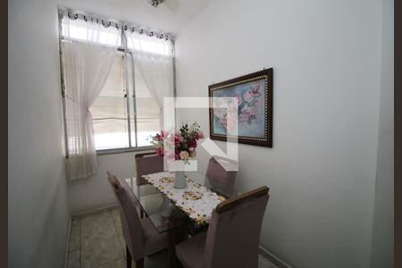 Sala de apartamento para alugar com 2 quartos, 180m² em Ramos, Rio de Janeiro