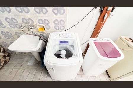 Casa à venda com 159m², 3 quartos e 2 vagas Casa à venda com 159m², 3 quartos e 2 vagasÁrea de Serviço