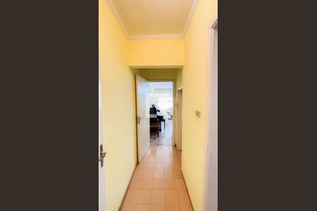 Casa à venda com 159m², 3 quartos e 2 vagas Casa à venda com 159m², 3 quartos e 2 vagasCorredor