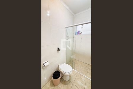 Casa à venda com 159m², 3 quartos e 2 vagas Casa à venda com 159m², 3 quartos e 2 vagasBanheiro