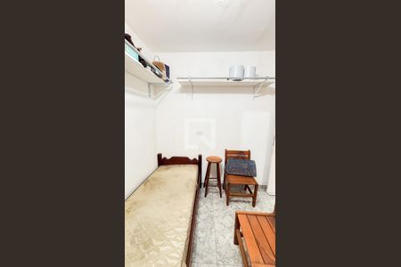 Casa à venda com 159m², 3 quartos e 2 vagas Casa à venda com 159m², 3 quartos e 2 vagasQuarto da Area de Serviço