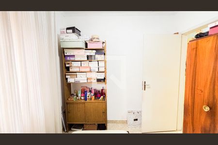 Casa à venda com 159m², 3 quartos e 2 vagas Casa à venda com 159m², 3 quartos e 2 vagasQuarto 2