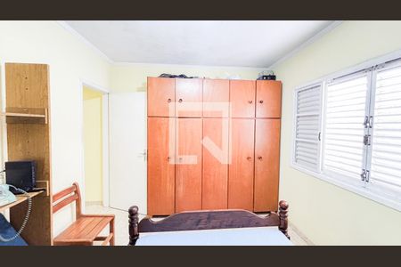 Casa à venda com 159m², 3 quartos e 2 vagas Casa à venda com 159m², 3 quartos e 2 vagasQuarto 1